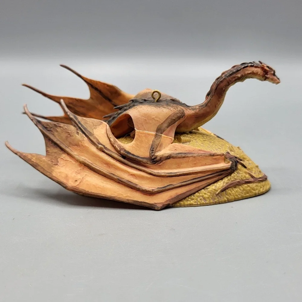 Hallmark Smaug Awakens Ornament The Hobbit Desolation of Smaug Gold Holiday